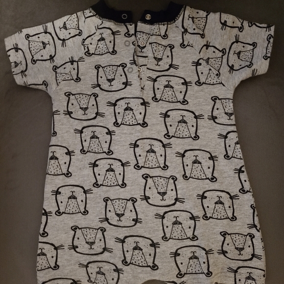 Gerber Romper Set - Picture 8 of 9